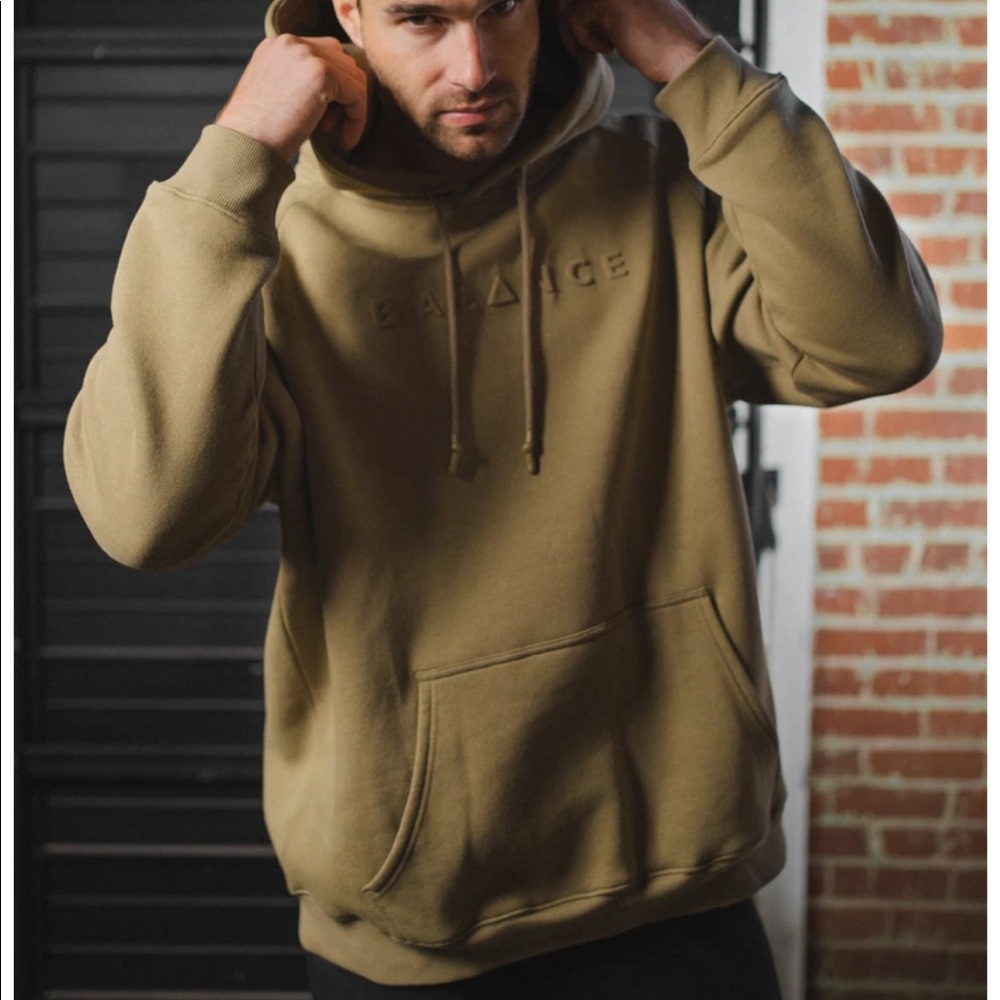 Balance Athletics Maker hood in Haze color